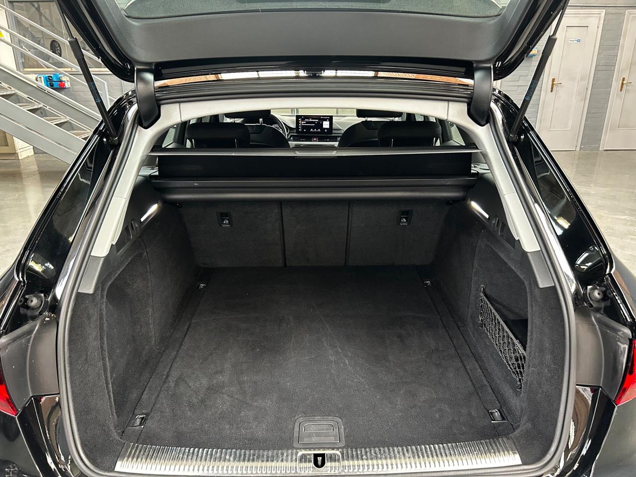 Audi A4 Avant 40 TDI quattro S tronic Sport