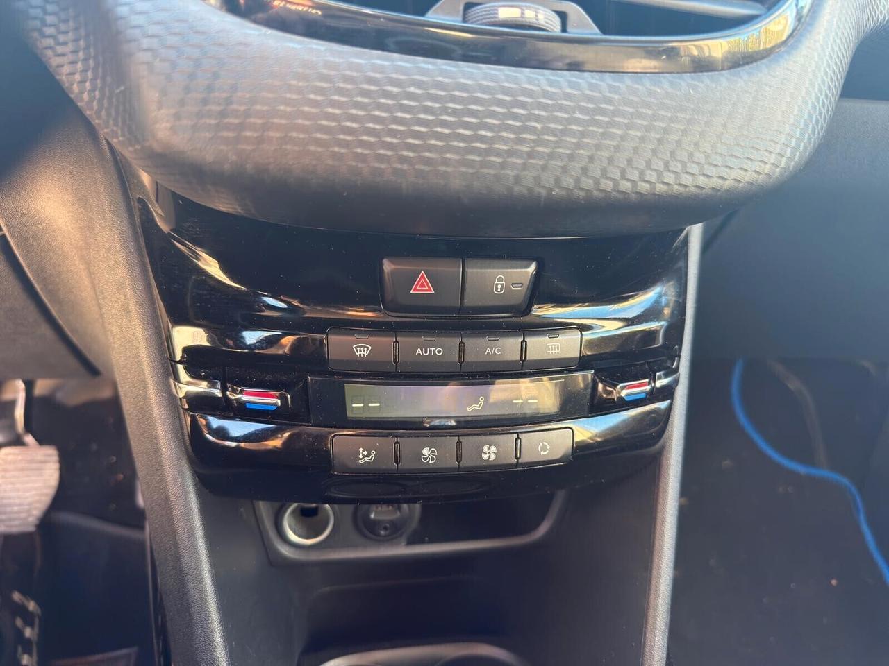 Peugeot 2008 BlueHDi 120 S&S Allure