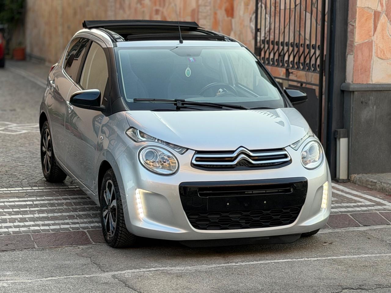 Citroen C1 PureTech 82 5 porte Shine