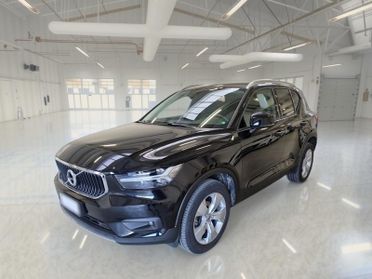 VOLVO XC40 D3 Momentum Pro