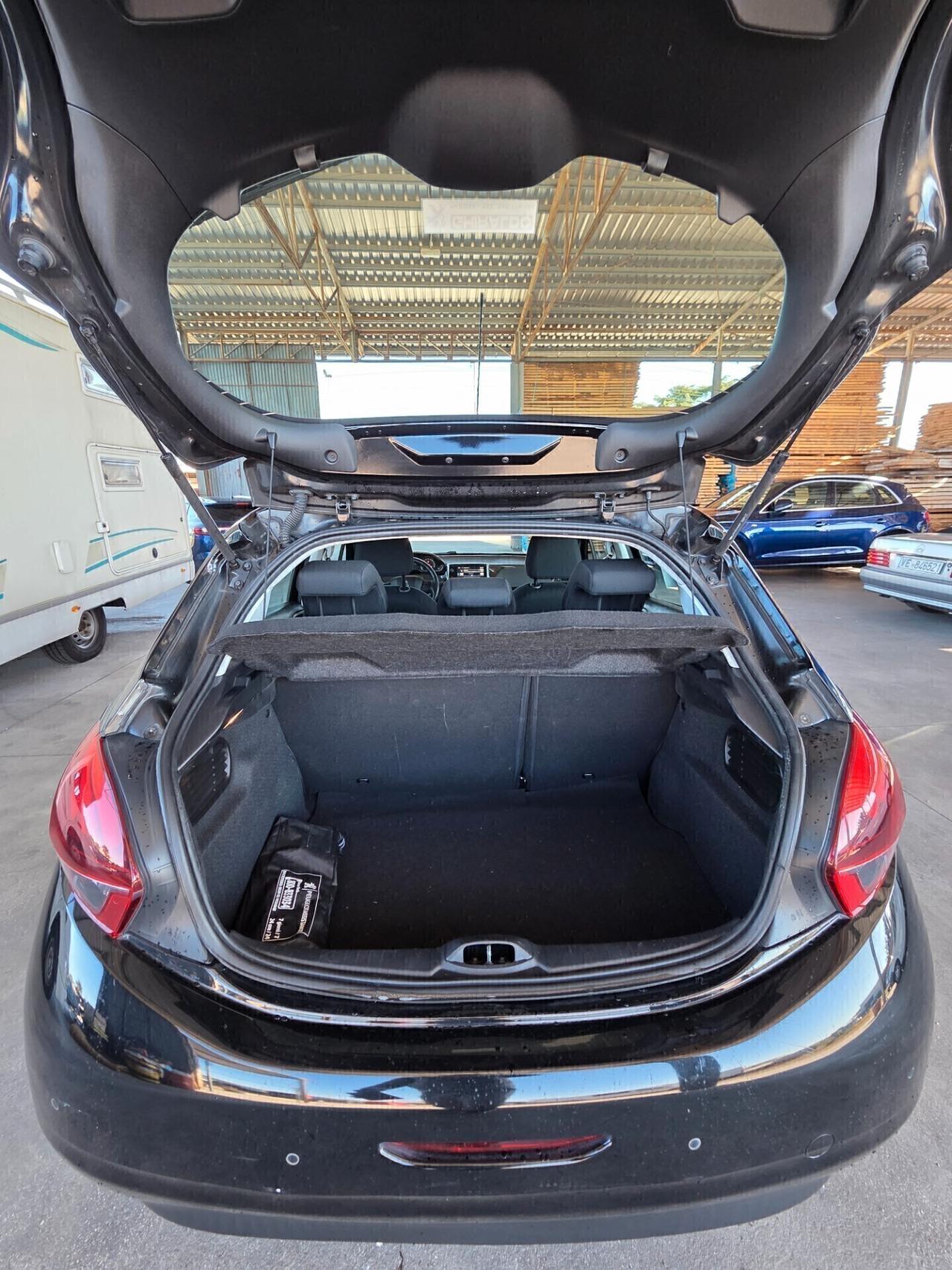 Peugeot 208 1.4 diesel 2016 FINANZIABILE