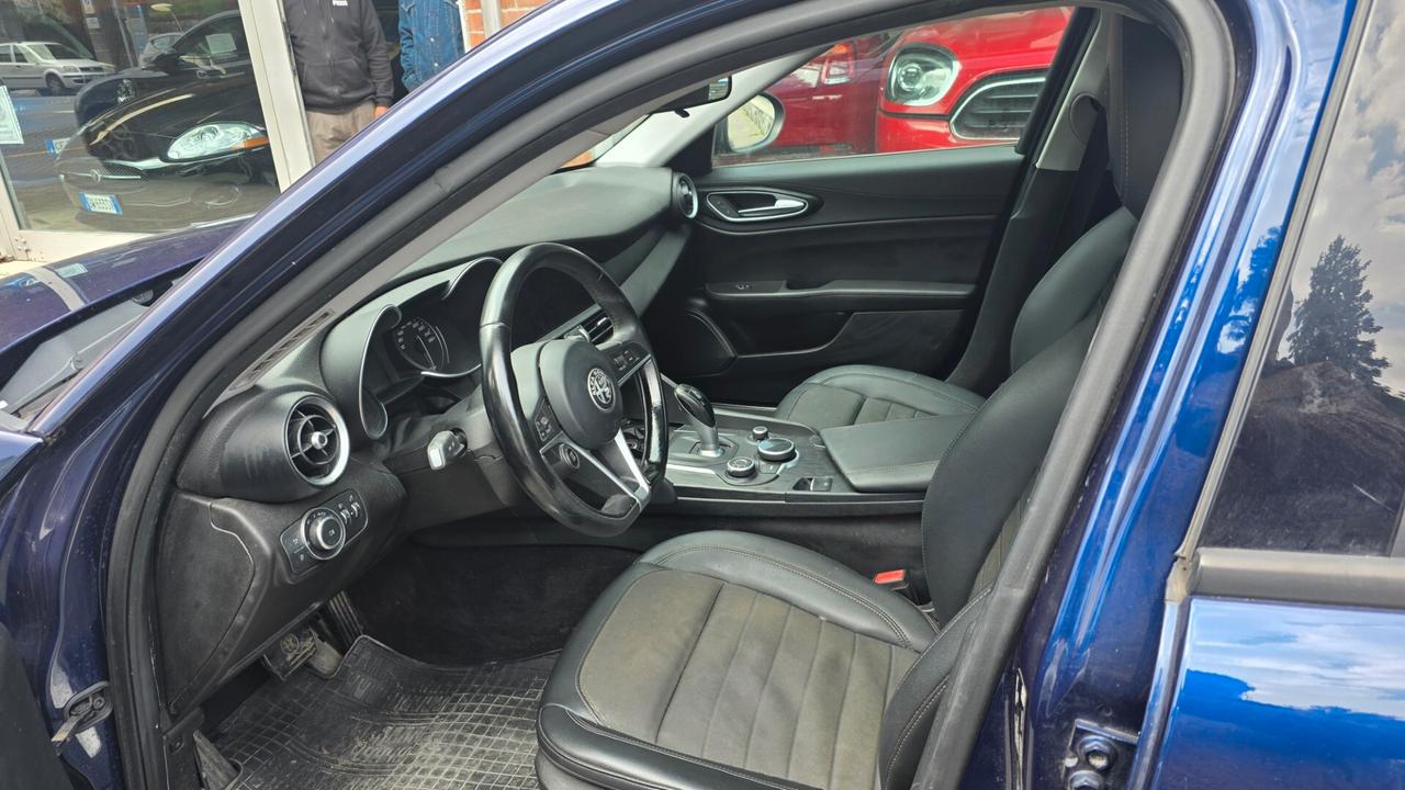 Alfa Romeo Giulia 2.2 Turbodiesel 150 CV AT8