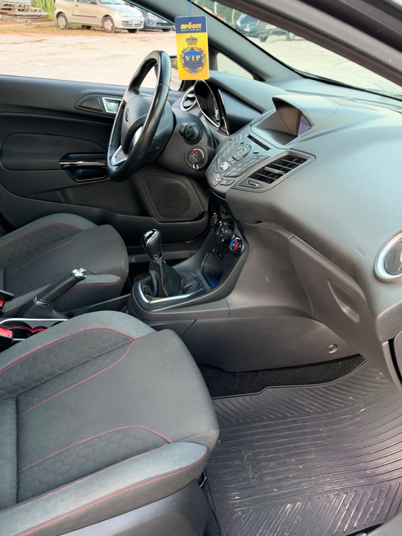 Ford Fiesta ST-Line 1.5 TDCi Euro6B Neopatentati