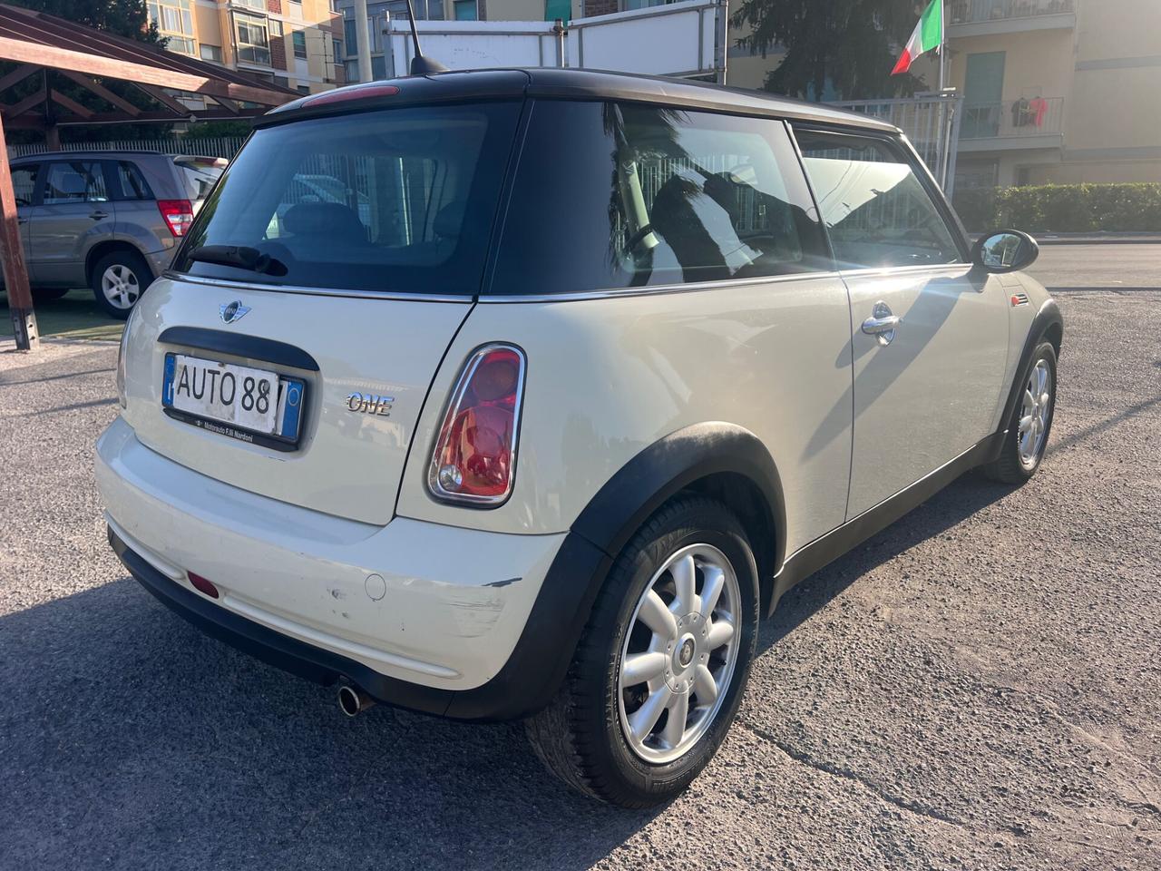Mini 1.6 16V One Park Lane
