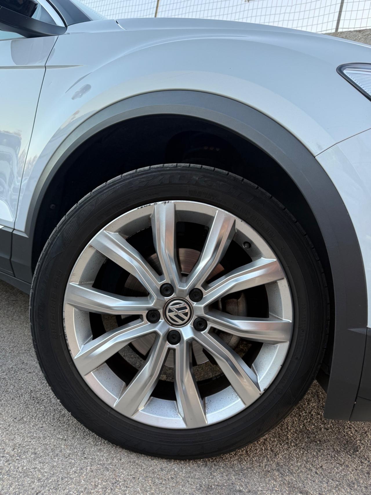 Volkswagen T-Roc 1.6 TDI Advanced,Full LED,cerchi 18”,LED ambiente,ecc.
