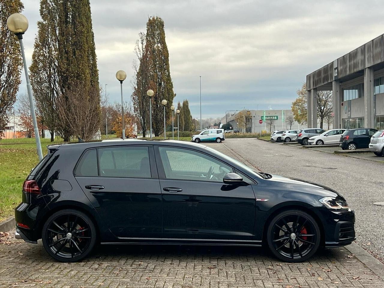 Volkswagen Golf GTI Performance 2.0 230 CV TSI DSG