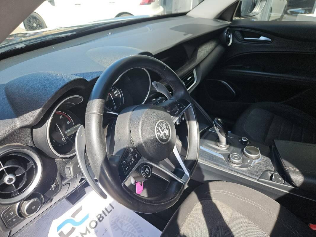 Alfa Romeo Stelvio 2.2 t Super rwd 160cv auto
