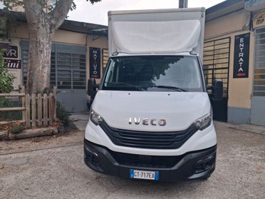 Iveco Daily 35S14 2.3 HPT PL Cabinato