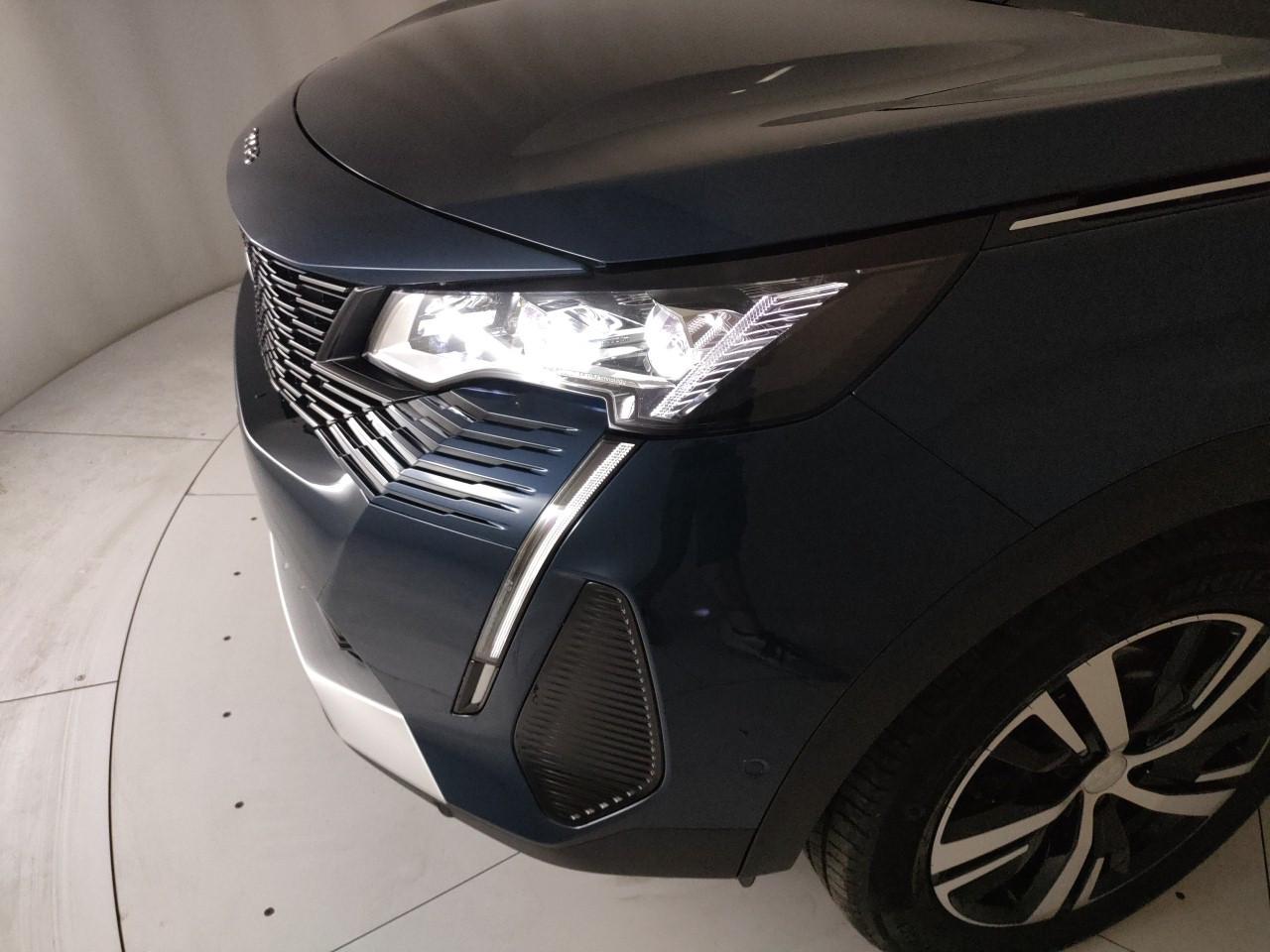 PEUGEOT 3008 1.2 hybrid 48V GT 136cv e-dcs6