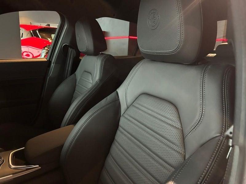 Alfa Romeo Giulia 2.2 t Veloce Q4 210cv auto