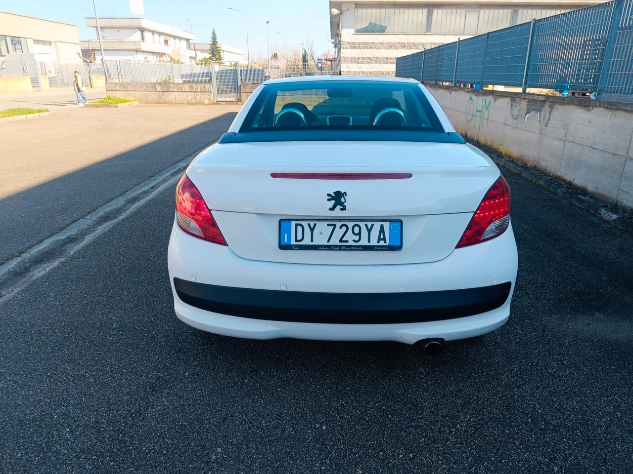 Peugeot 207 1.6 cabrio CON SOLAMENTE 119.000 KM