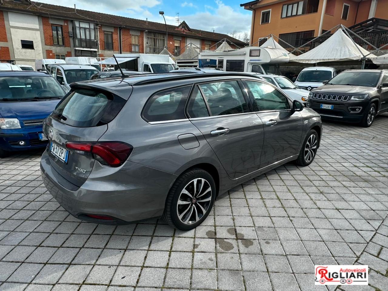 Fiat Tipo 1.6 Mjt S&S SW Lounge - Solo 133.233 Km!