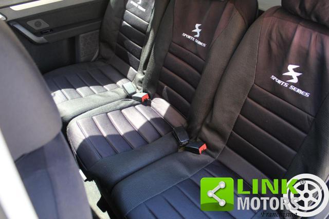 VOLKSWAGEN Touran 1.9 TDI 105CV DPF Highline 7 Posti per Neopatent..