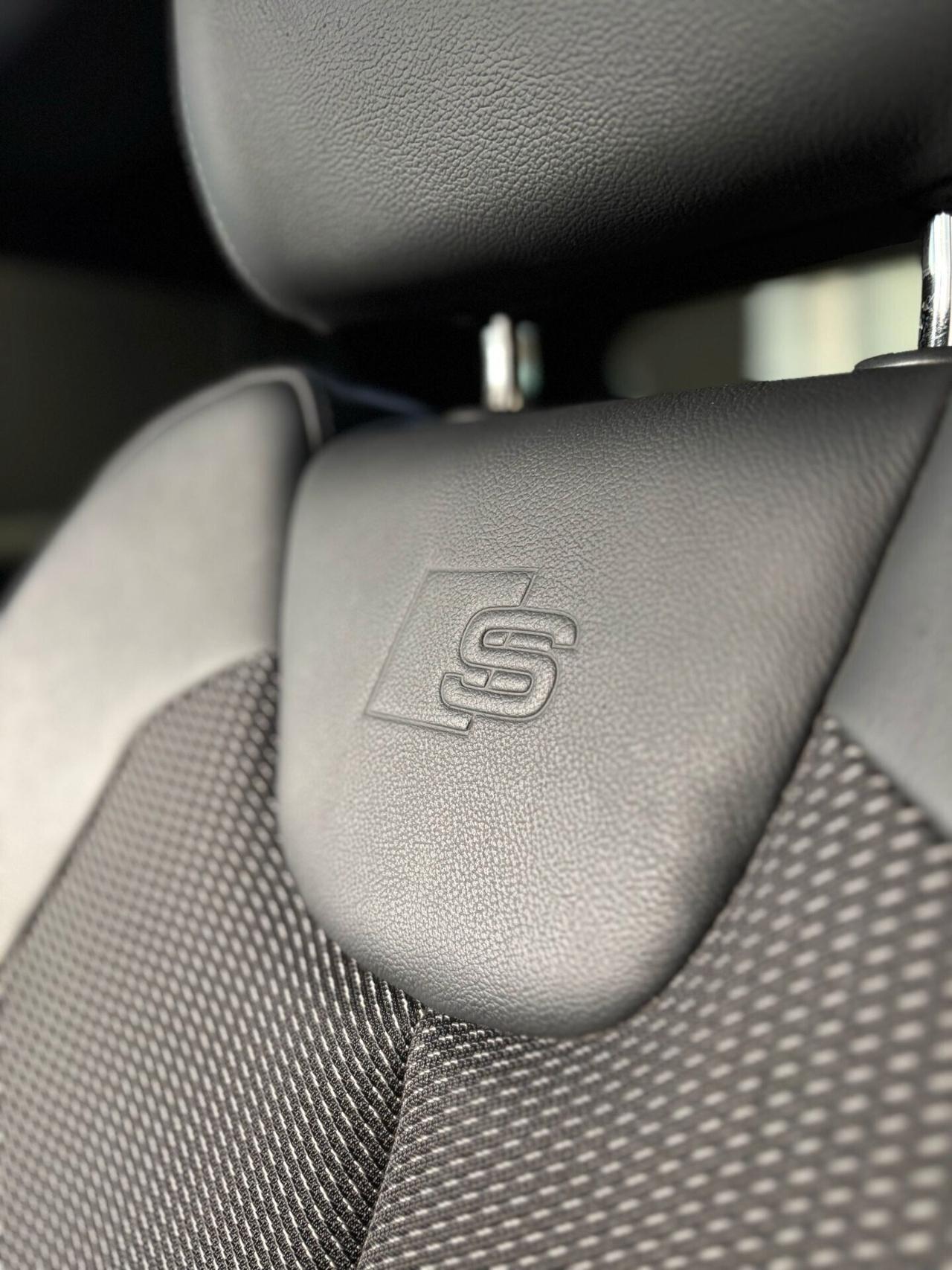 Audi Q2 35 TDI quattro S tronic line Edition 2.0 150cv Tetto Apribile