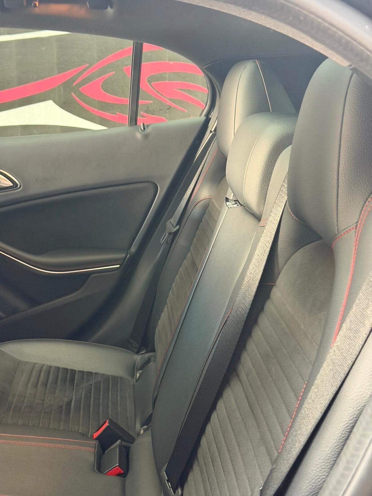 Mercedes-benz GLA 220 CDI Automatic Premium