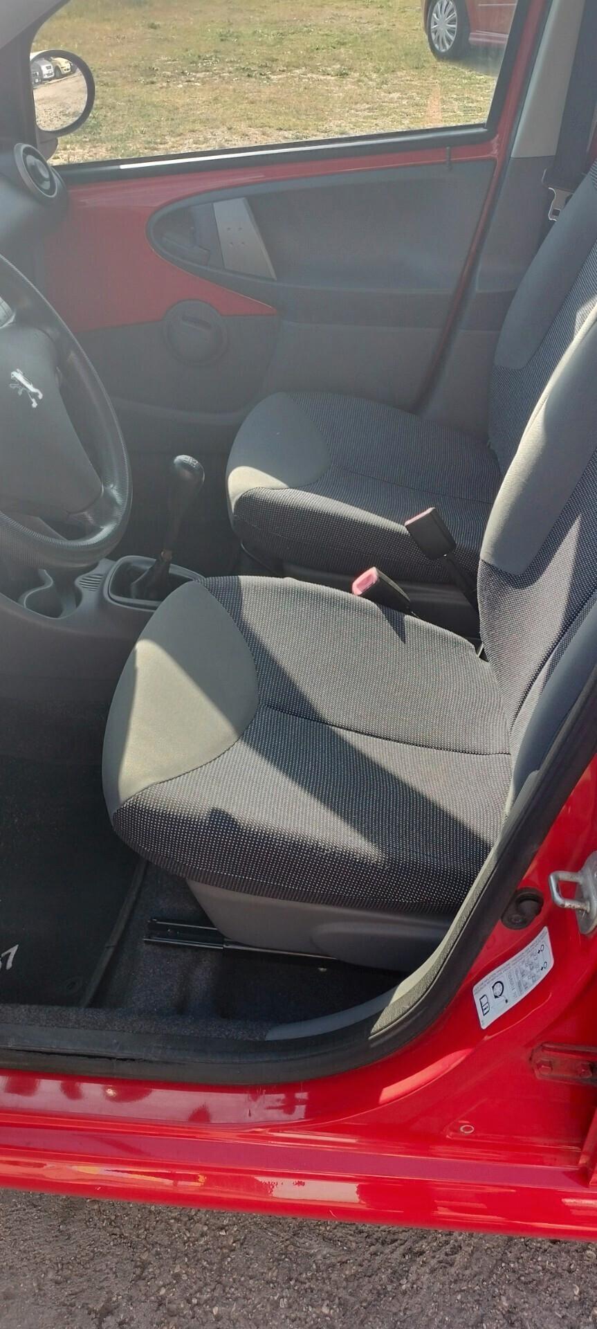 Peugeot 107 1.0 68CV 5p. Urban Move