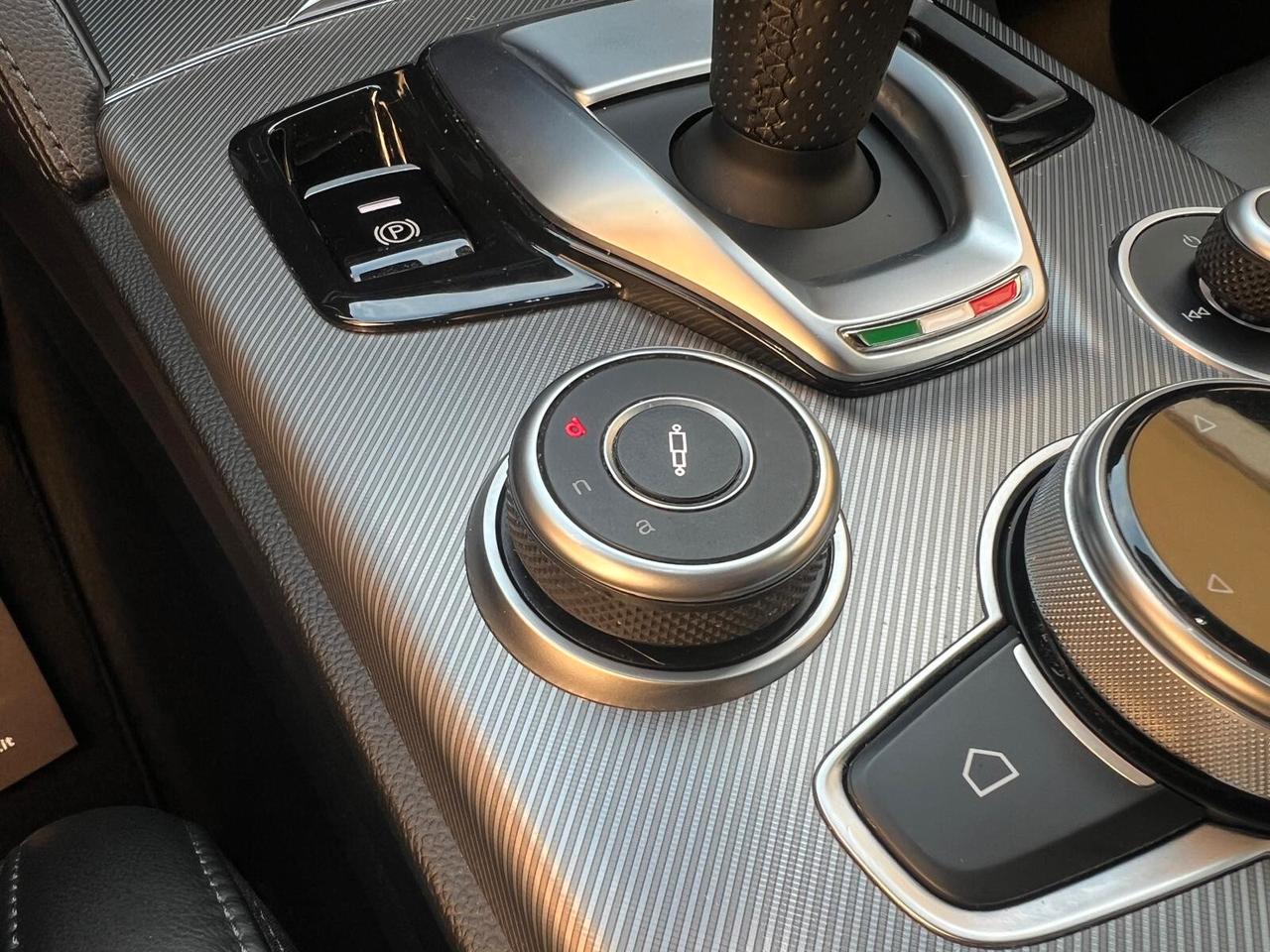 ALFA ROMEO STELVIO VELOCE 2.2 210CV Q4 PELLE NAVI CAM ANNO 2021