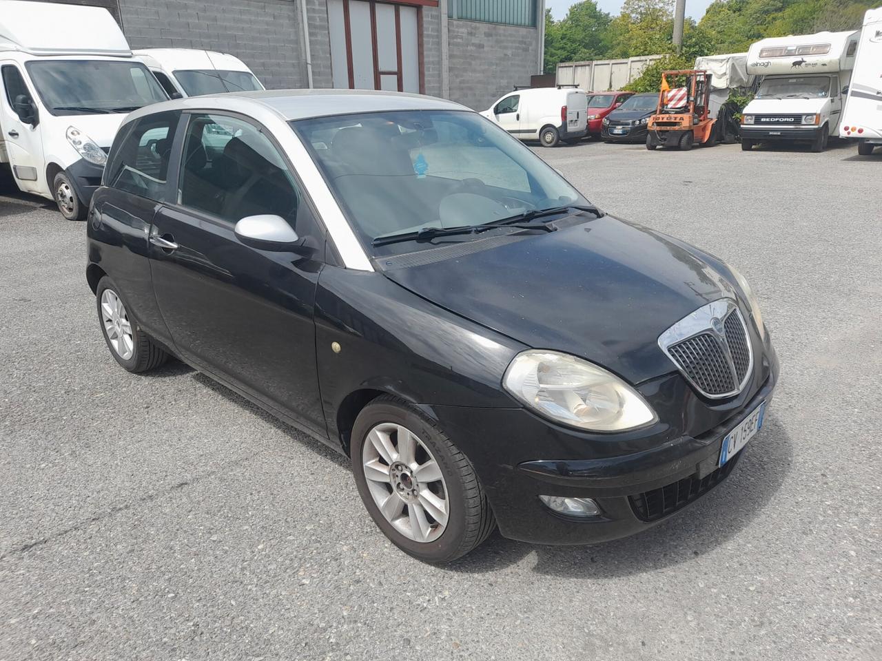 Lancia Ypsilon 1.2 Argento