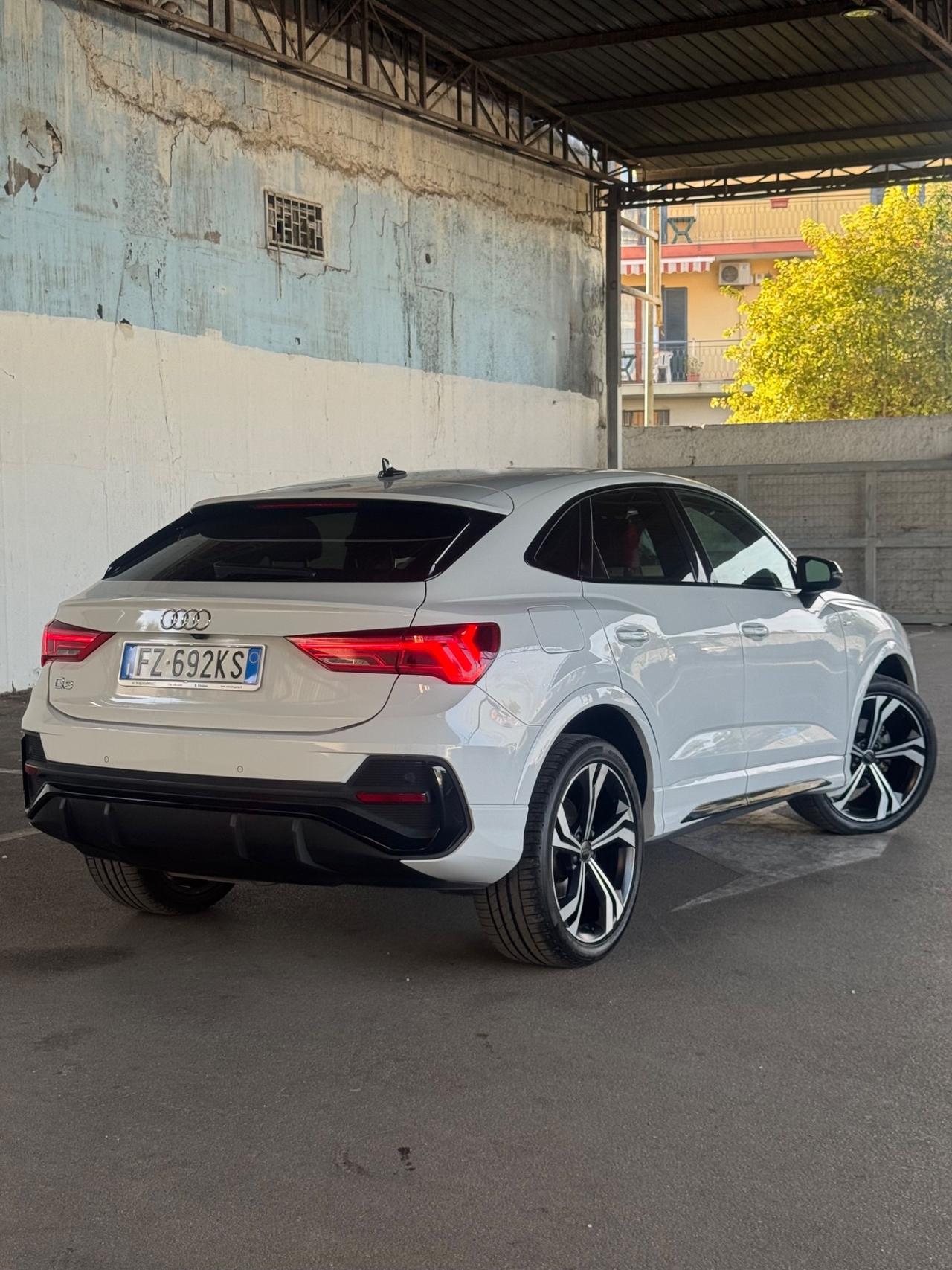 Audi Q3 35 TDI S tronic line edition 2.0 150cv automatica 12 mesi garanzia