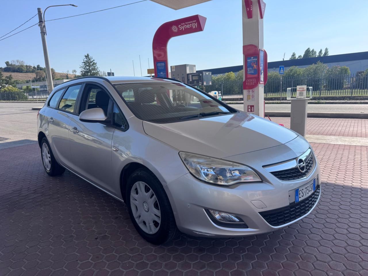 Opel Astra 1.4 Turbo 120CV Sports Tourer Cosmo METANO
