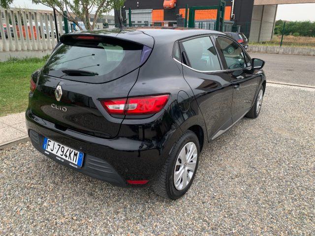 RENAULT Clio 1.2 75CV 5 porte Intens