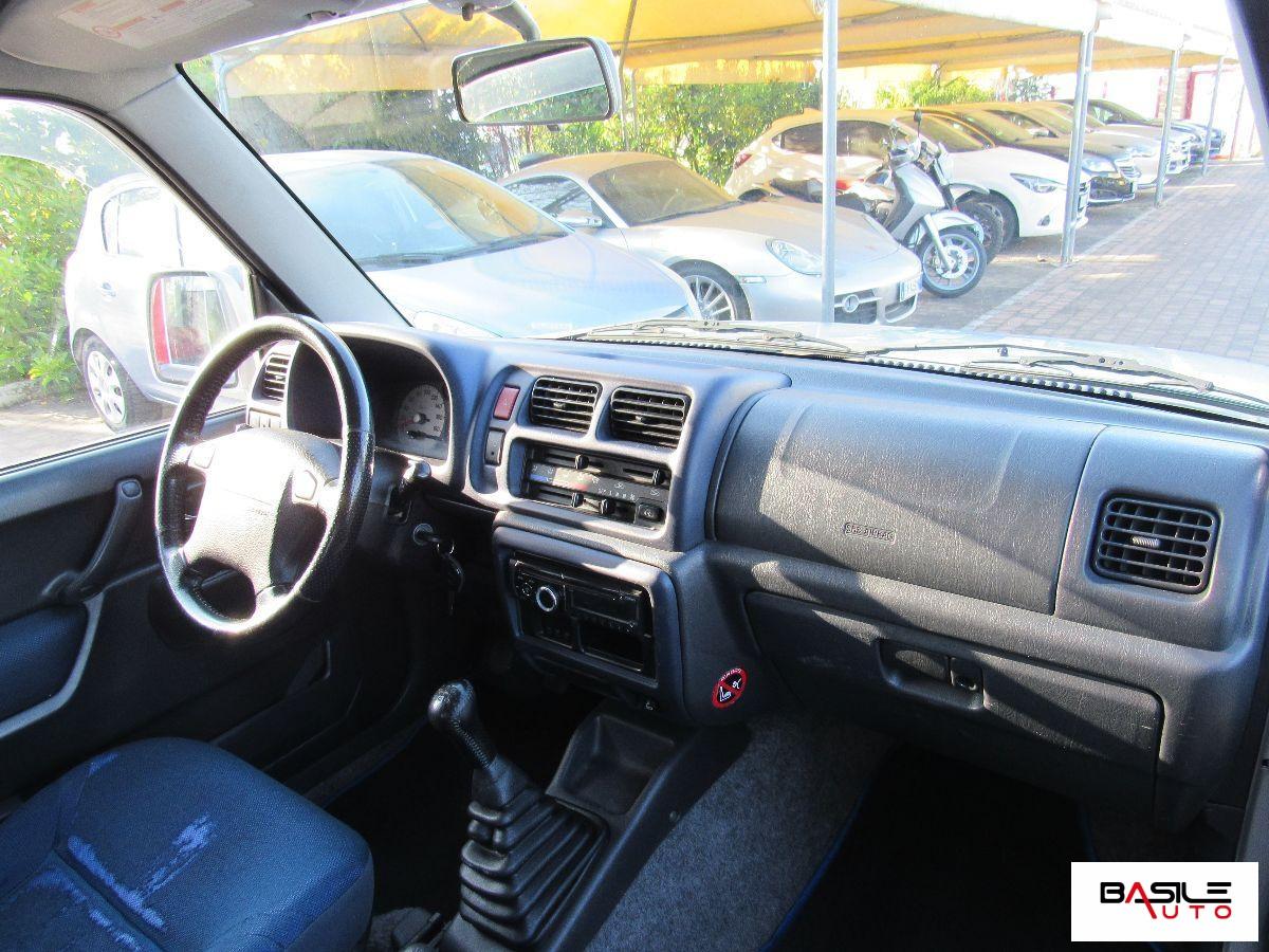 SUZUKI - Jimny - 1.3i 16V 4WD JLX Mode