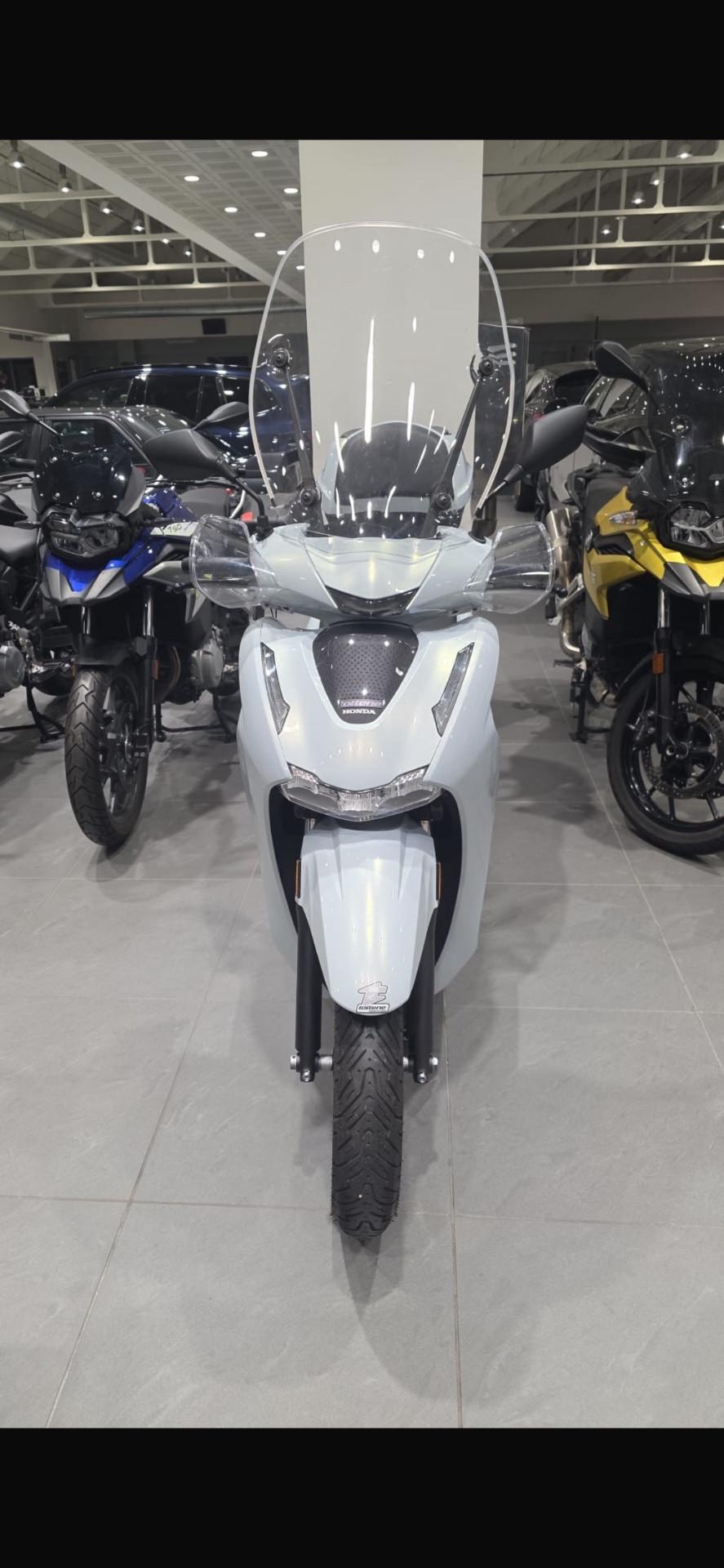 Honda SH 300 i