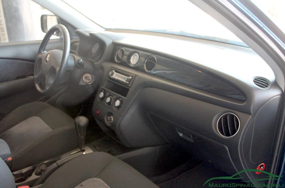 Mitsubishi Outlander 2.4i 16V 4WD Sport