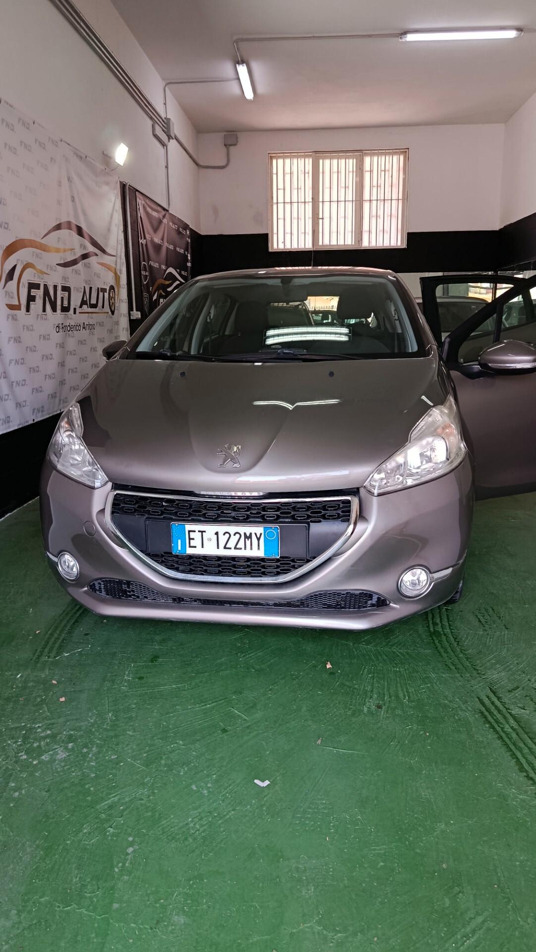 Peugeot 208 1.2 VTi 82 CV 5 porte Allure