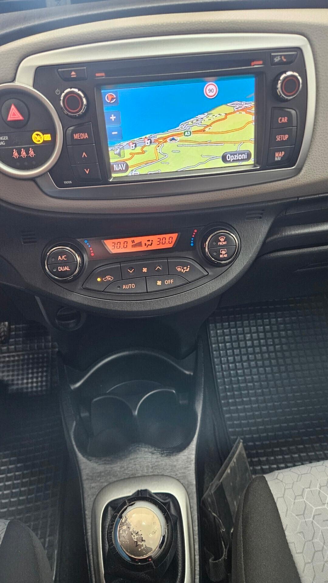 Toyota Yaris 1.0 5 porte Lounge