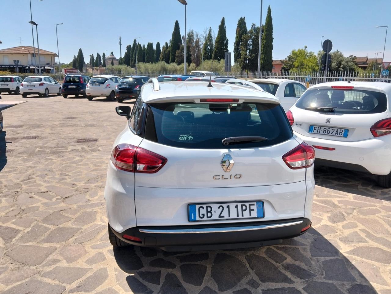 Renault Clio 1500 dci 75cv sportour moschino