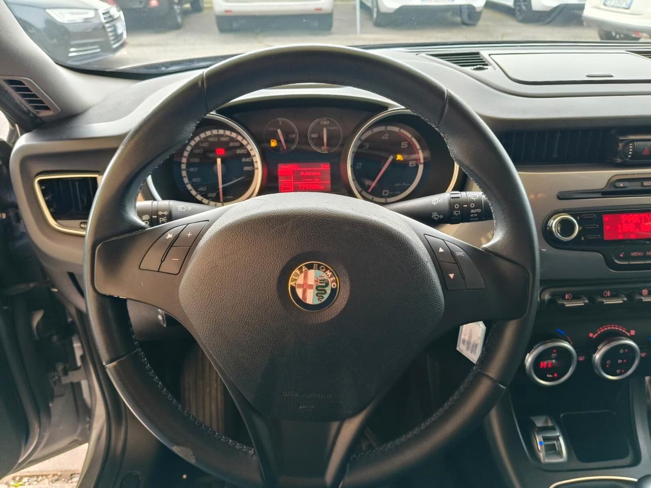 Alfa Romeo Giulietta 1.6 JTDm-2 105 CV Exclusive