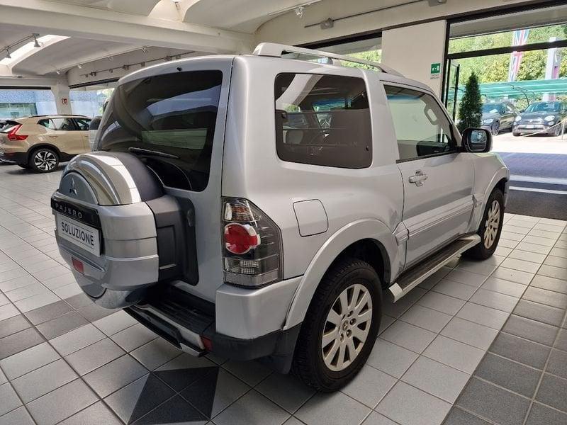 Mitsubishi Pajero Pajero 3.2 DI-D 16V 3p. Instyle AUTOCARRO N1 2 POSTI