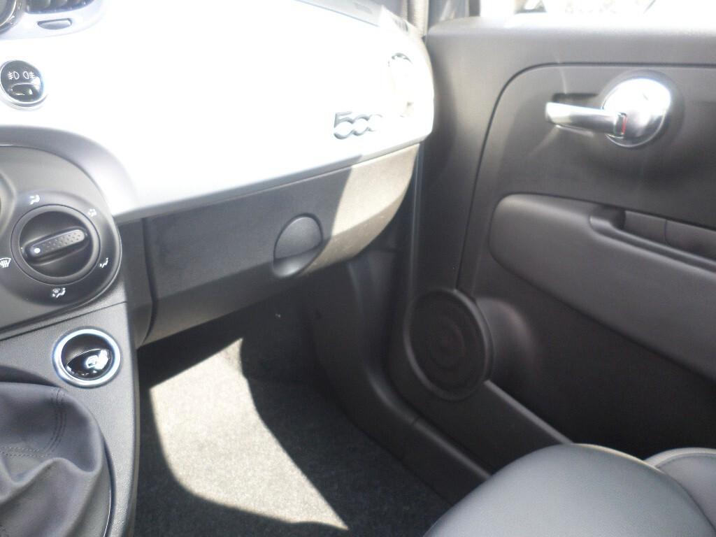 Fiat 500 1.0 Hybrid Red