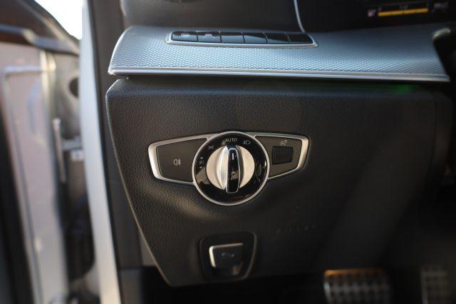 MERCEDES-BENZ E 220 d S.W. 4Matic Auto LED Luci AMBIENT Camera ACC Rad