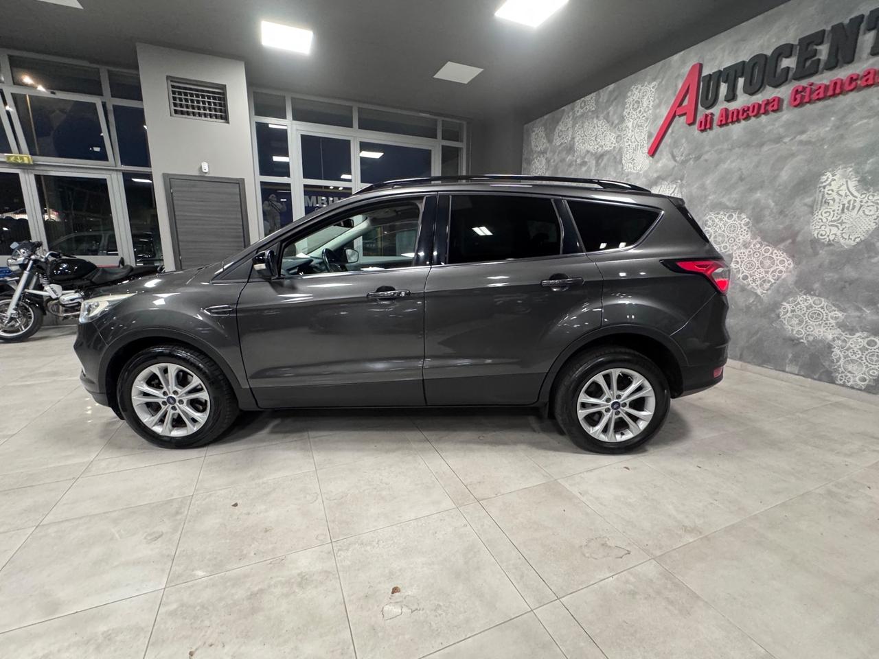 FORD KUGA 1.5 TDCI AUTOMATICA TITANIUM