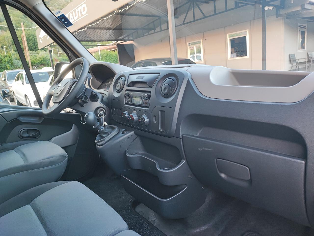 Renault Master T35 2.3 dCi/125 TP PM-SL-RG Cabinato E5