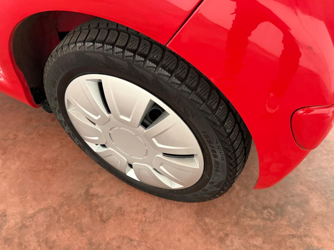 Toyota Aygo 1.0 12V VVT-i 5 porte Now