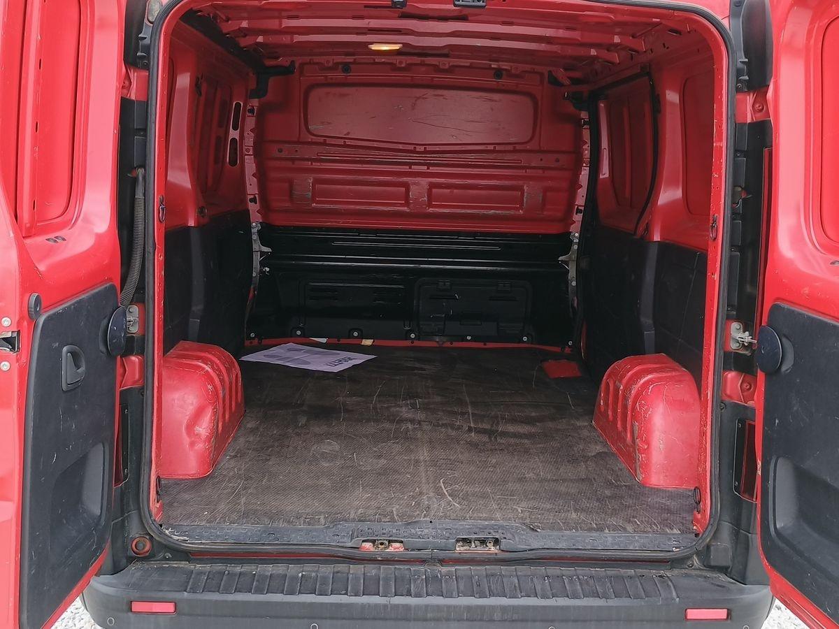OPEL Vivaro II 27 E5 2014 - Vivaro 27 L1H1 1.6 bit. 120cv Edition