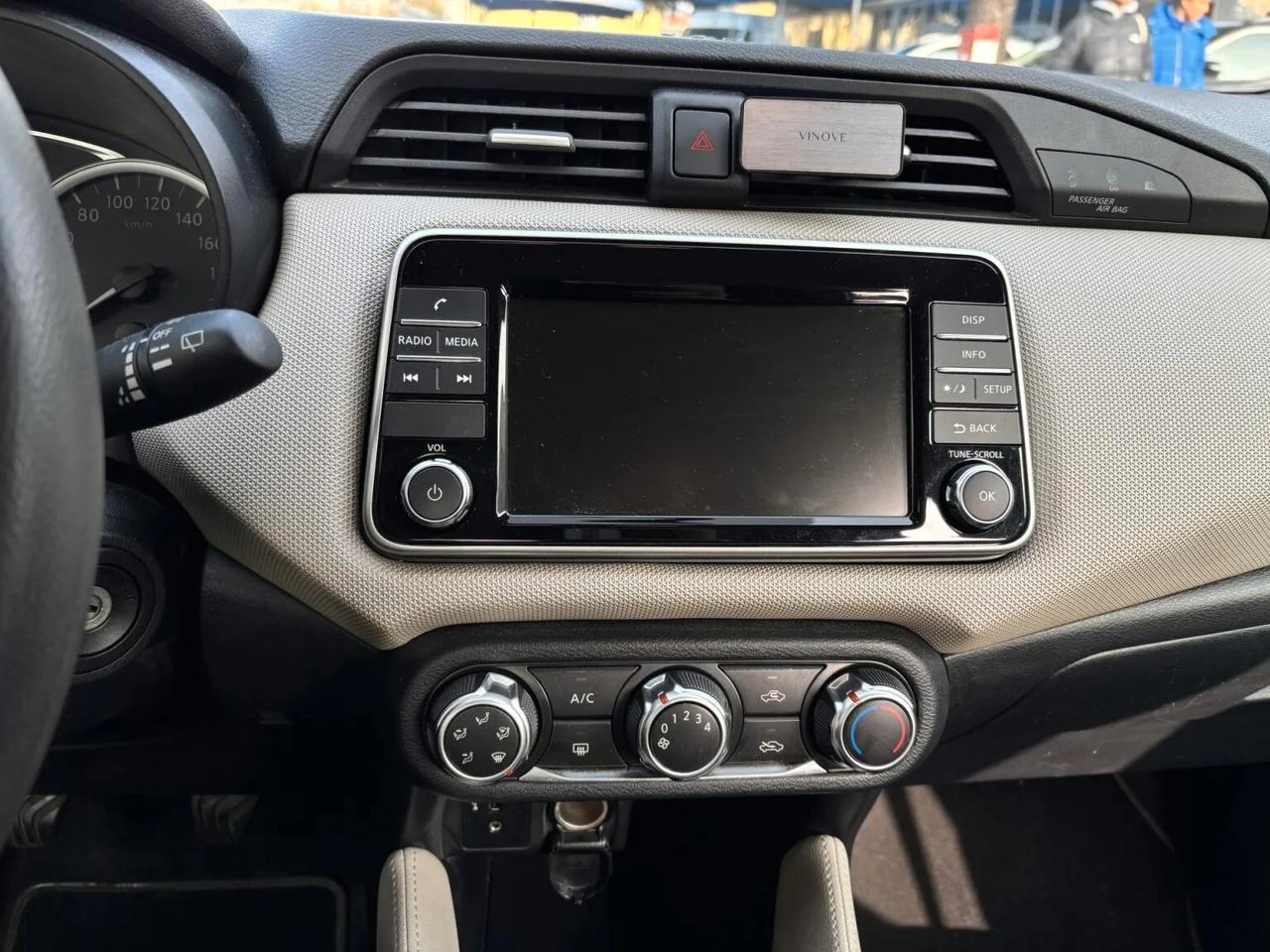 Nissan Micra 1.0L 12V 5 porte Visia