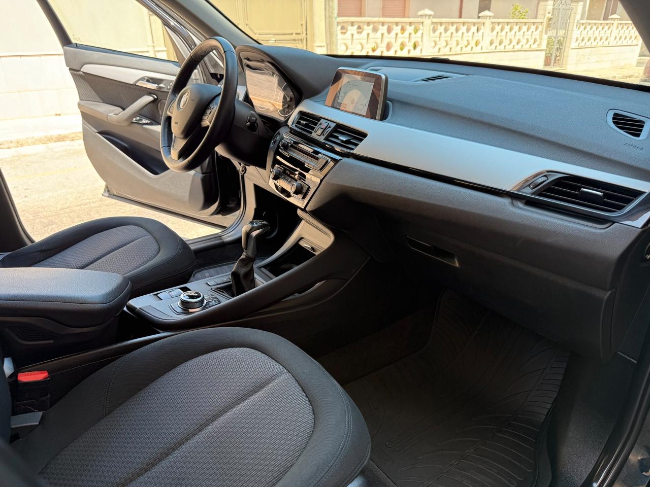 Bmw X1 xDrive18d Automatic NAVI LED - 2017