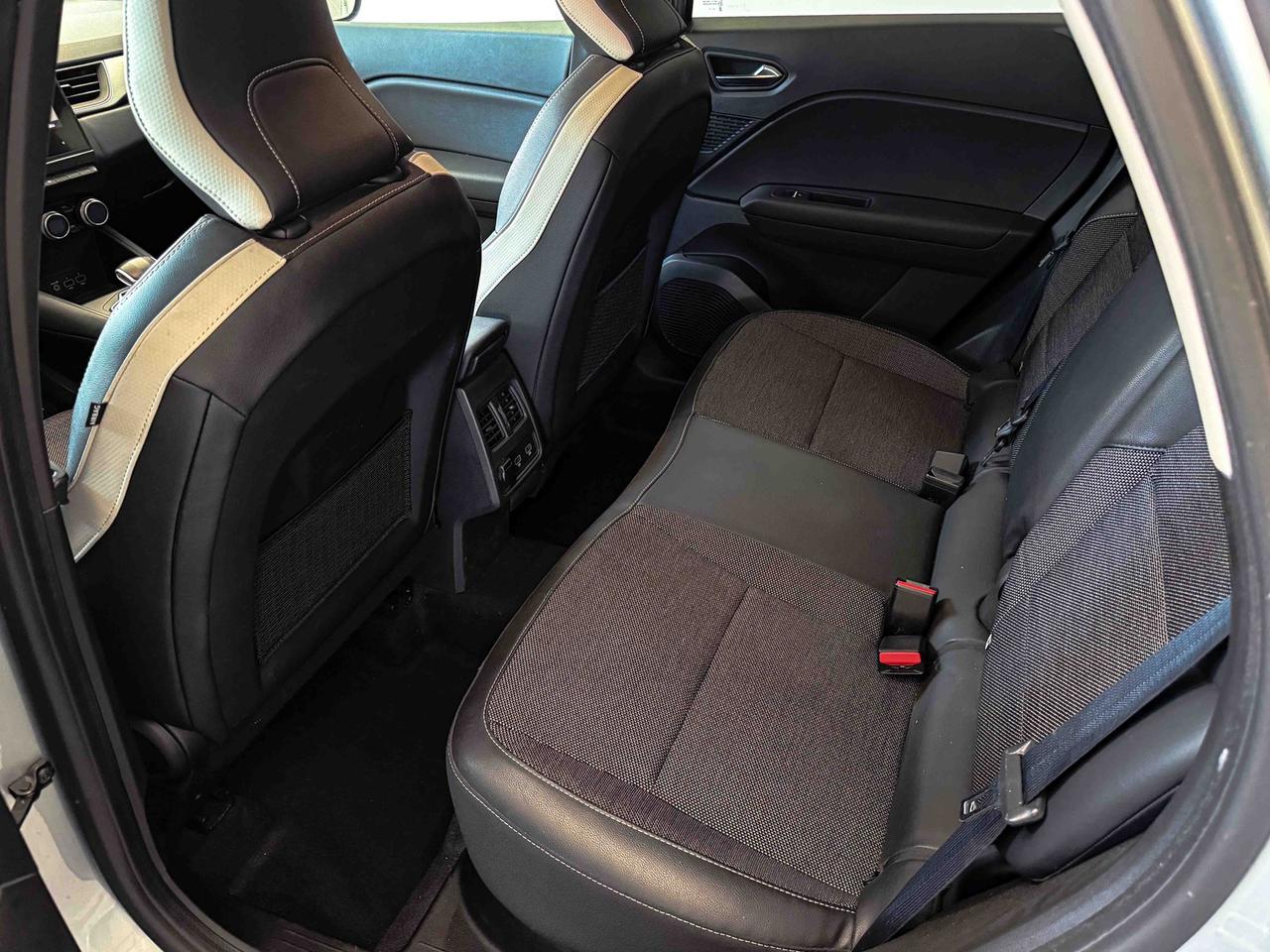 Renault Captur 1.6 e-tech phev intens 160cv auto