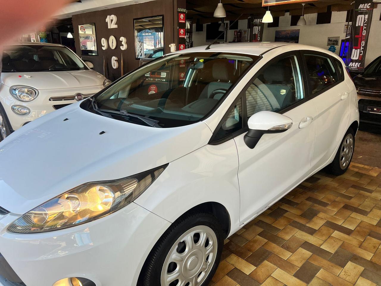 Ford Fiesta 1.4 5 porte Bz.- GPL