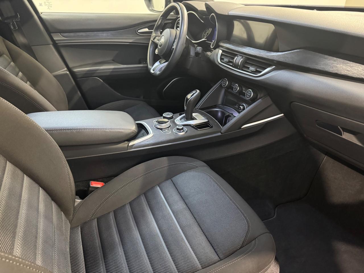 Alfa Romeo Stelvio 2.2 Turbodiesel 190 CV AT8 Q4 Sprint