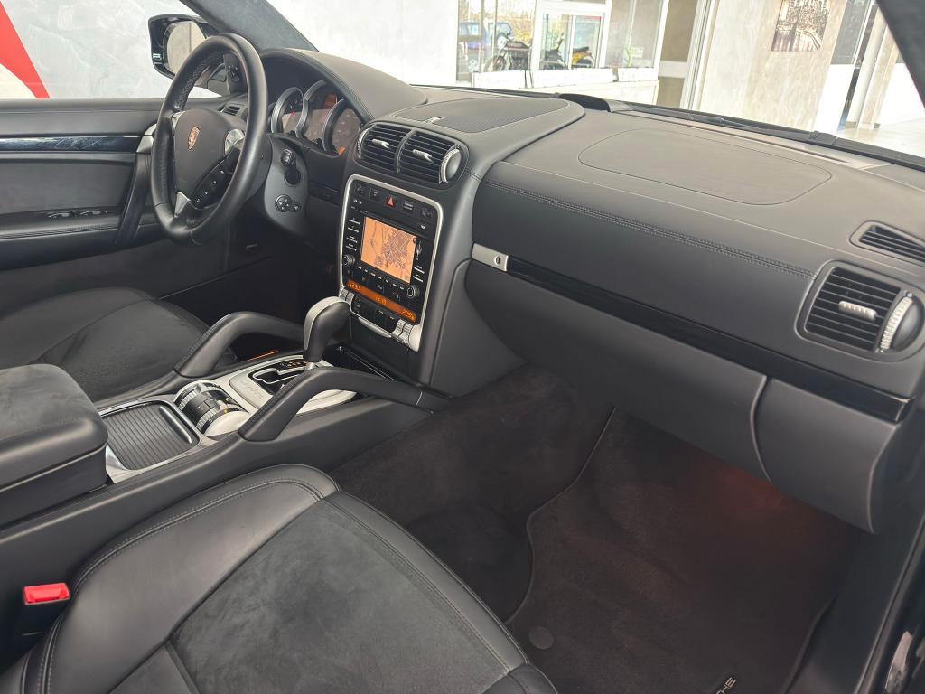 Porsche Cayenne 4.8 GTS