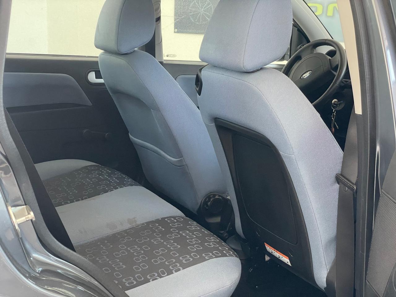 Ford Fusion 1.4 16V 5p. Leather