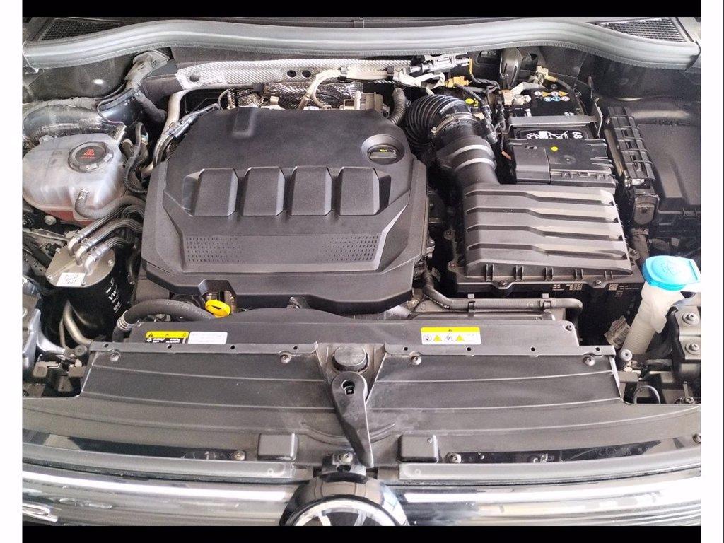 VOLKSWAGEN Tiguan 2.0 tdi r-line 150cv dsg del 2024