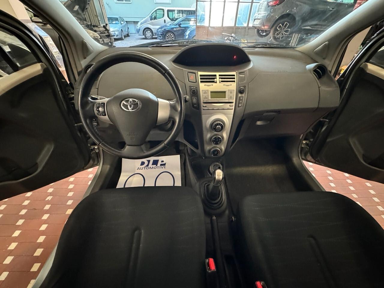 Toyota Yaris 1.0 5 porte Sol - NEOPATENTATI