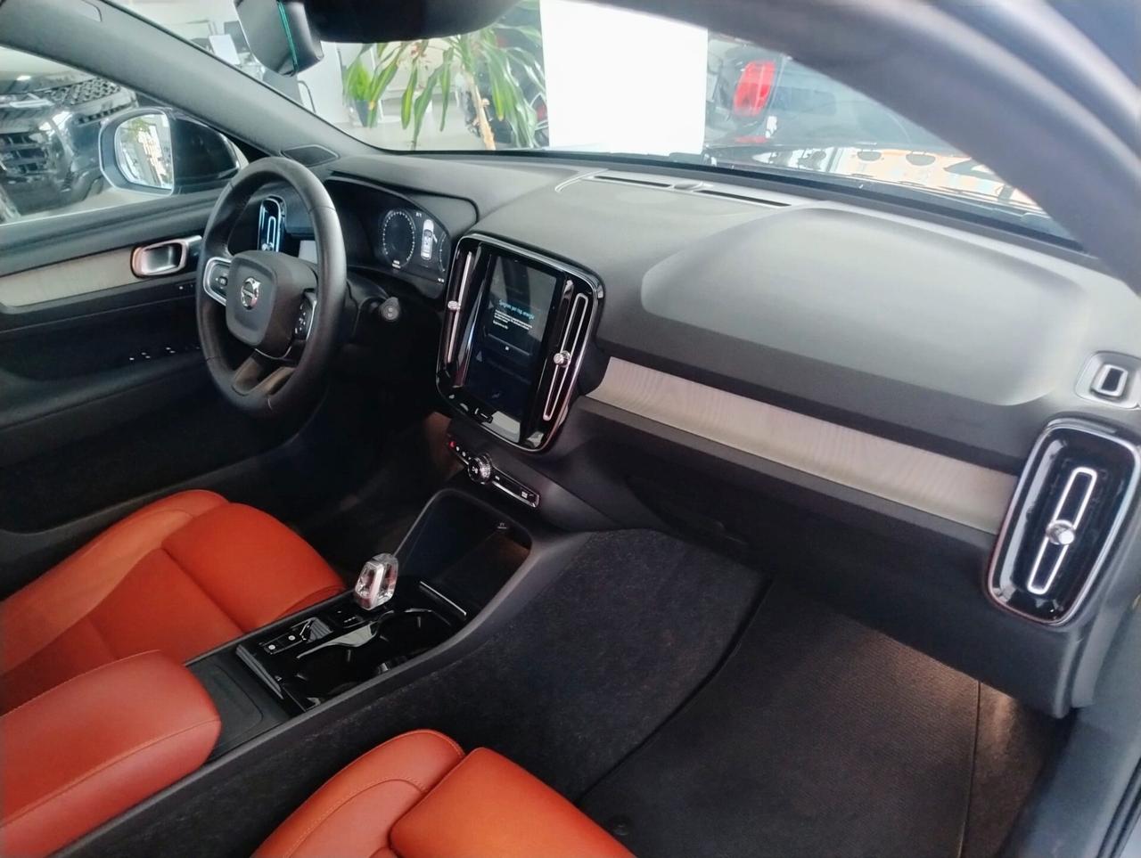 Volvo XC40 D3 Geartronic Inscription Autocarro N1
