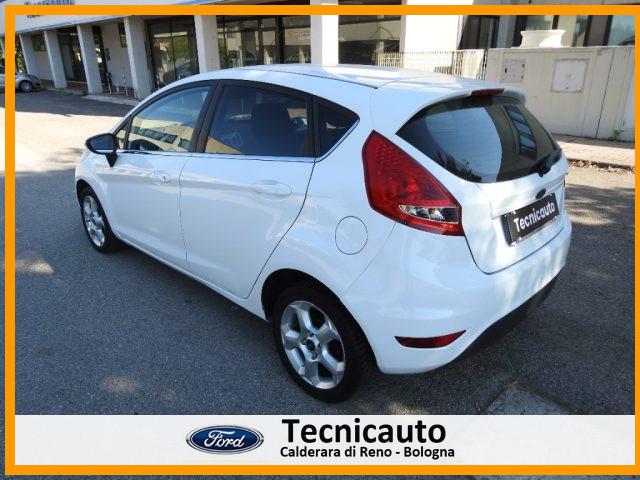 FORD Fiesta 1.4 5 porte Bz.- GPL Titanium *OK NEOPATENTATO*
